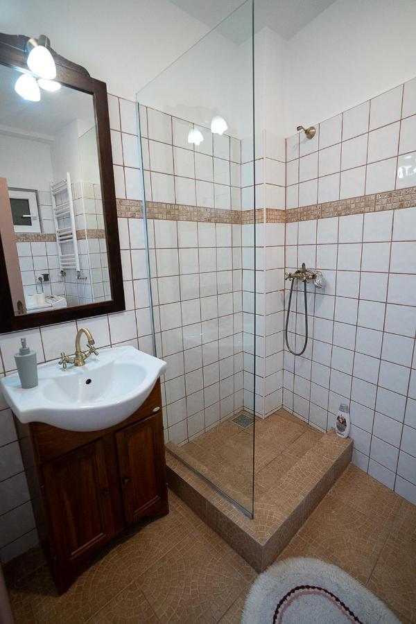 Cismigiu Garden Apartment Bukarest Kültér fotó
